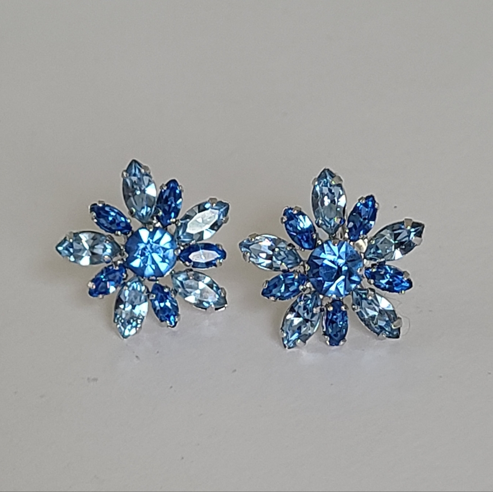 Vintage Jay Flex Sterling Silver Blue Rhinestone Flower Screw Back Stud Earrings - Picture 11 of 15